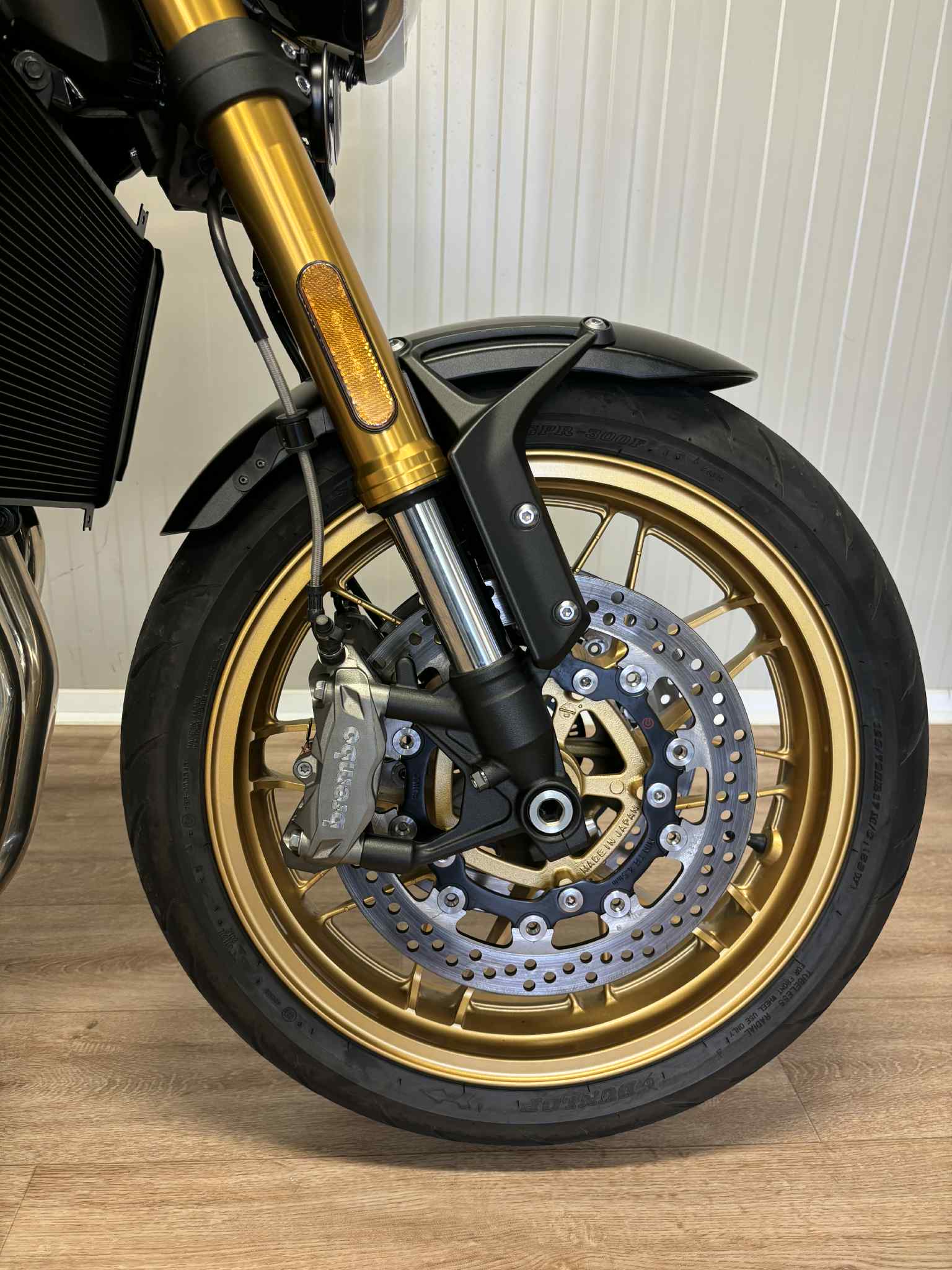 KawasakiZ900 RS SE EX DEMO – Image 4