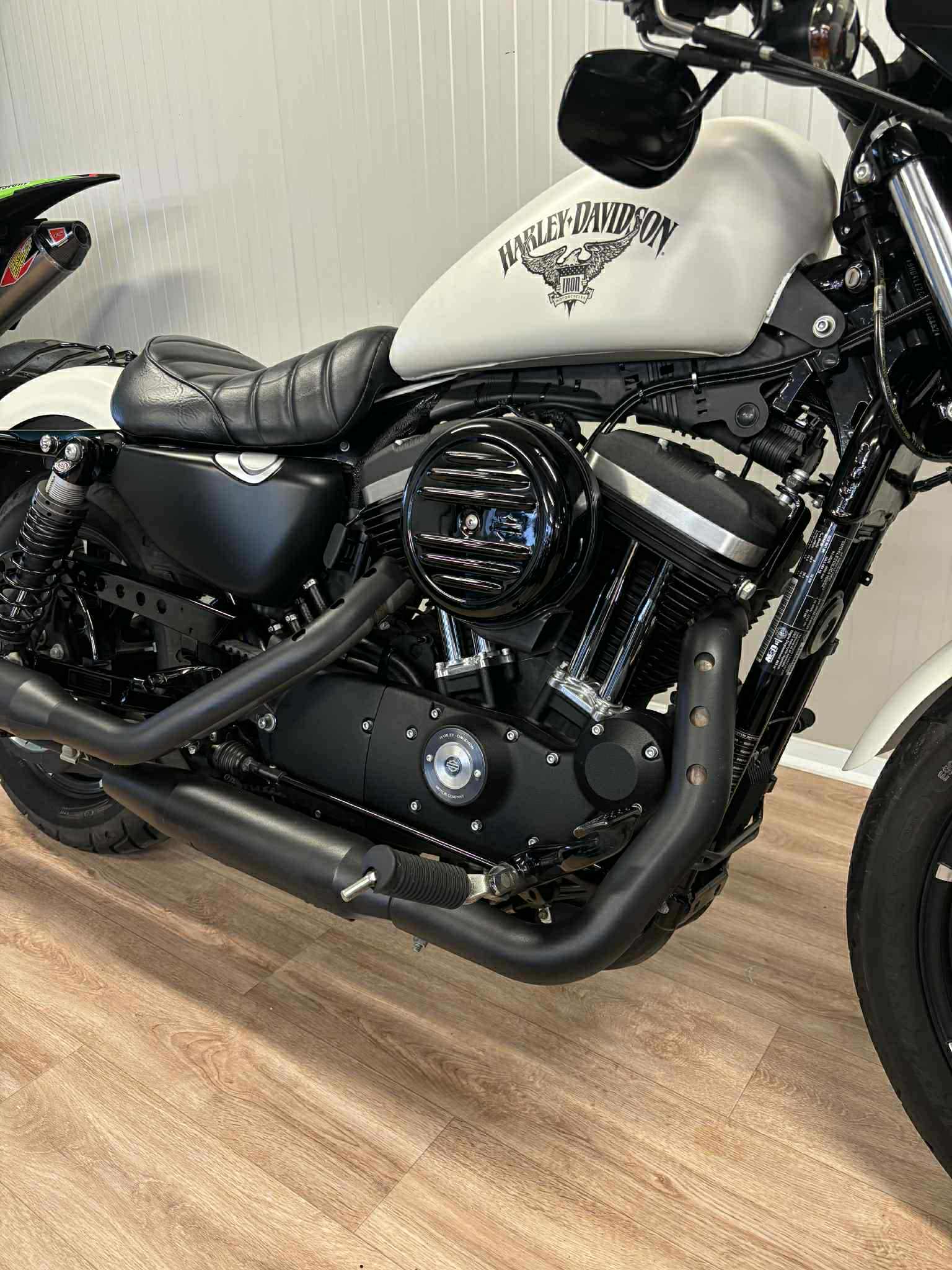 Harley-Davidson iron 883 – Image 4