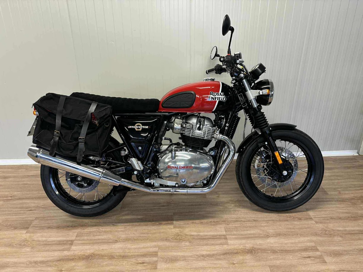 ROYAL ENFIELD INTERCEPTOR 650