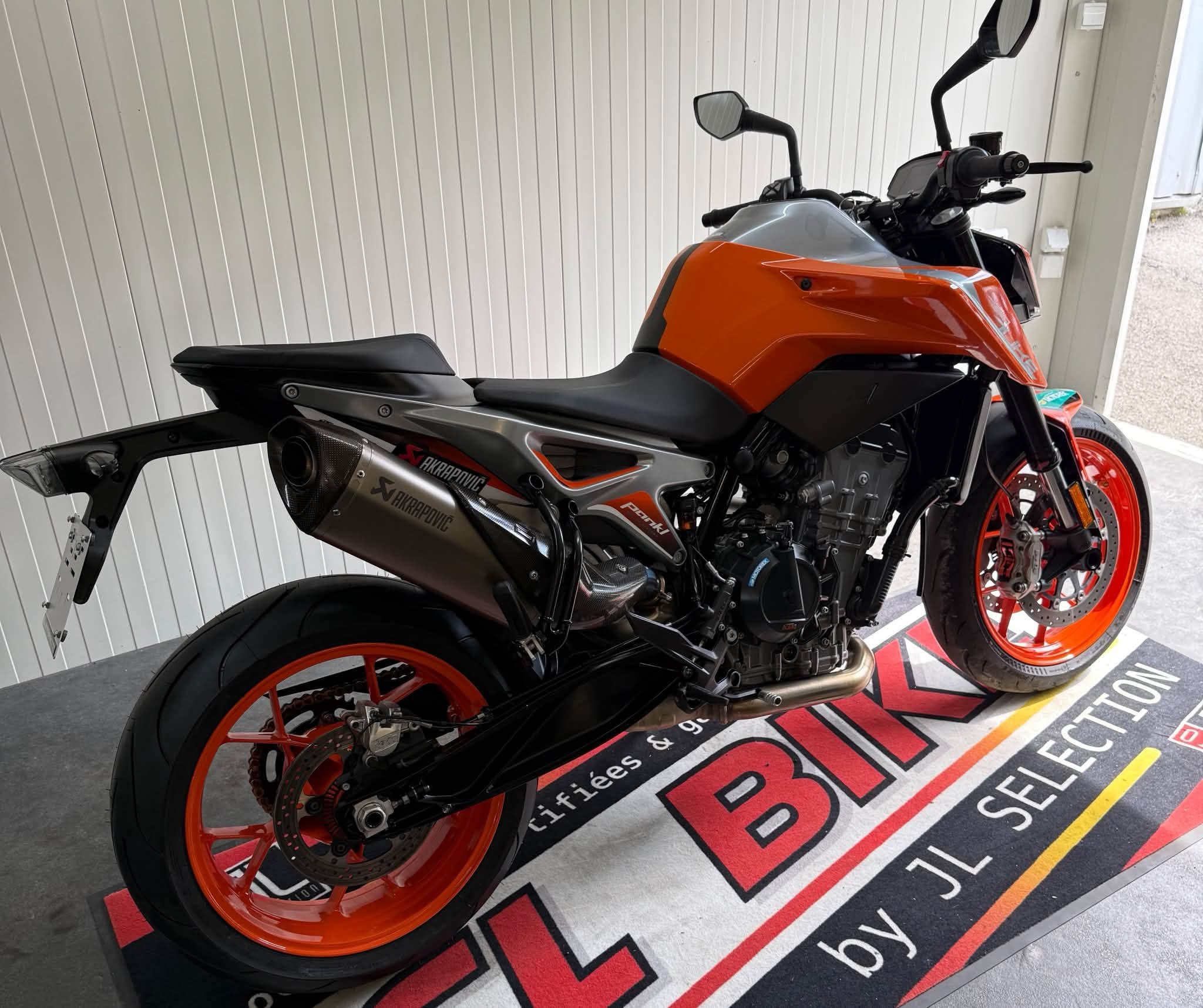 KTM 790 DUKE – Image 4