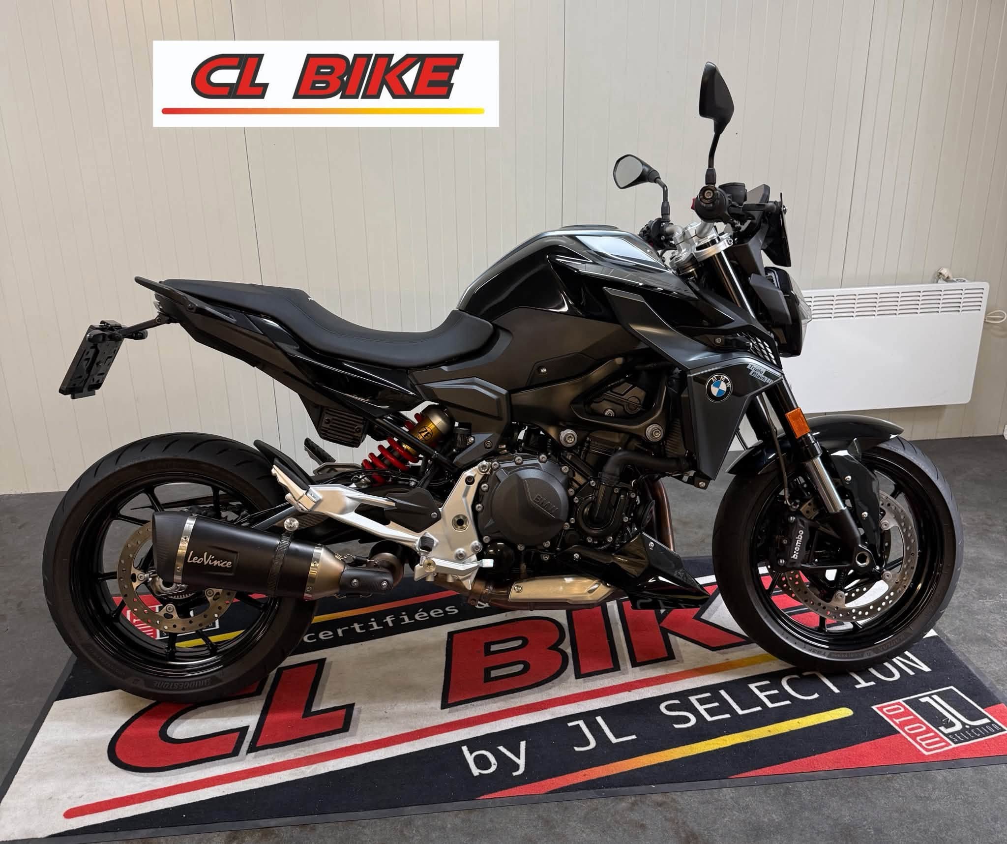 BMW F900R Triple Black